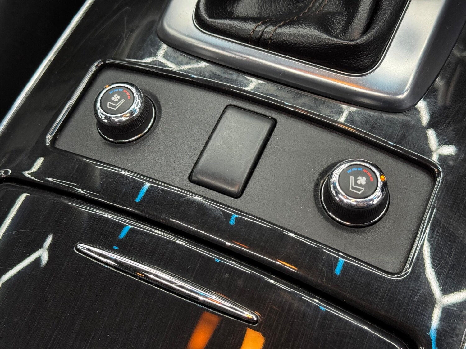 Used Infiniti QX70 2014 for sale - 77468807: Photo 26