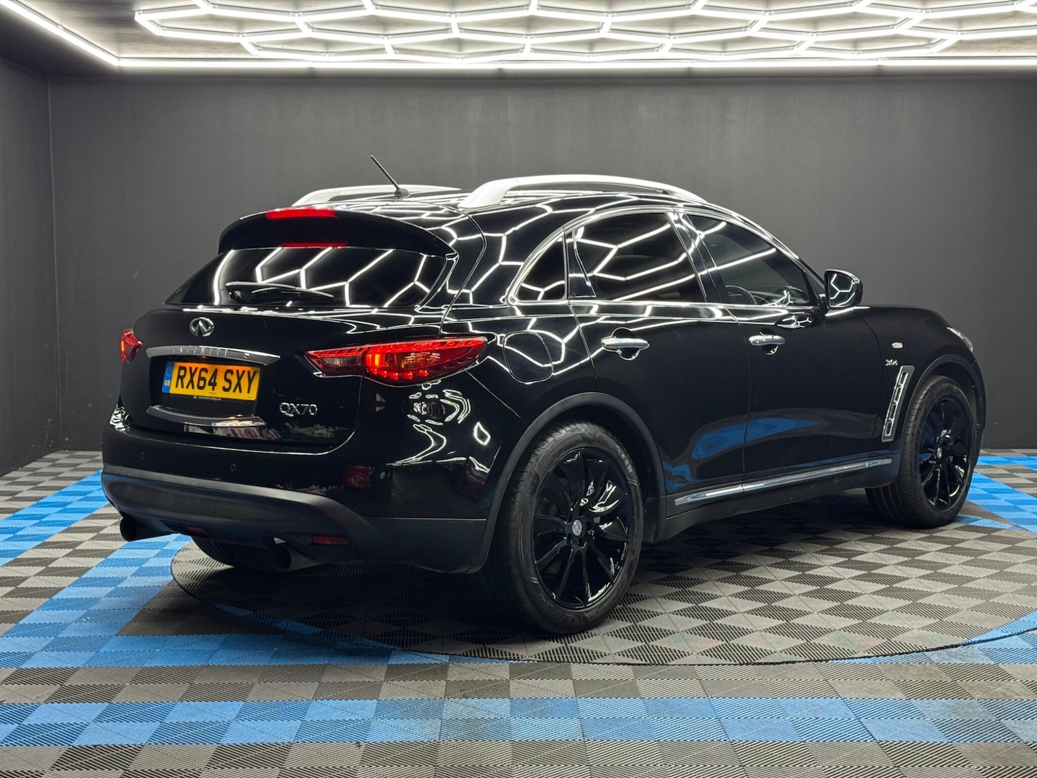 Used Infiniti QX70 2014 for sale - 77468807: Photo 5