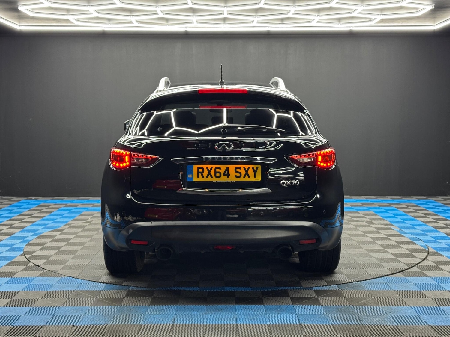 Used Infiniti QX70 2014 for sale - 77468807: Photo 6