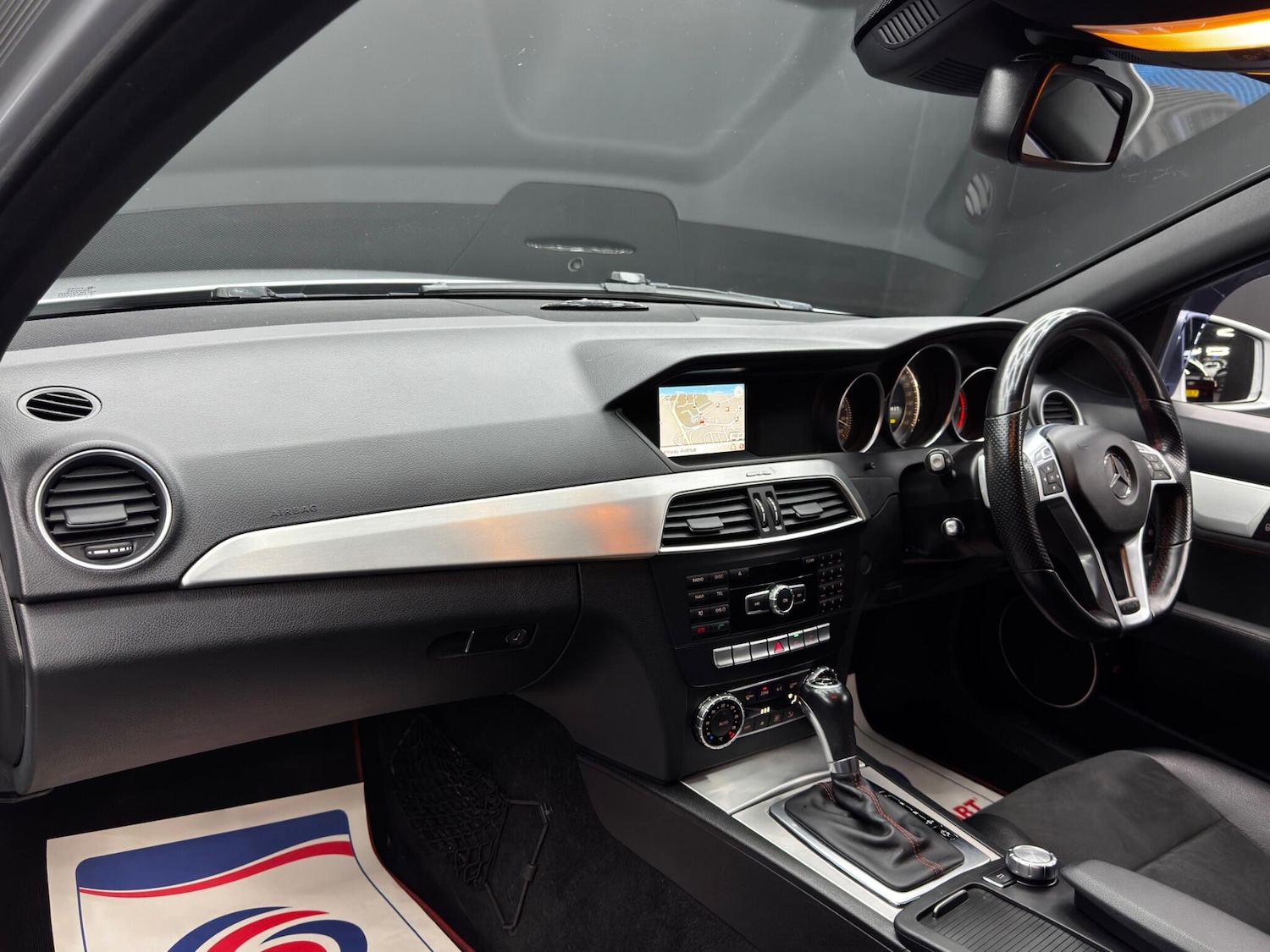 Used Mercedes-Benz C Class 2013 for sale - 76511767: Photo 11