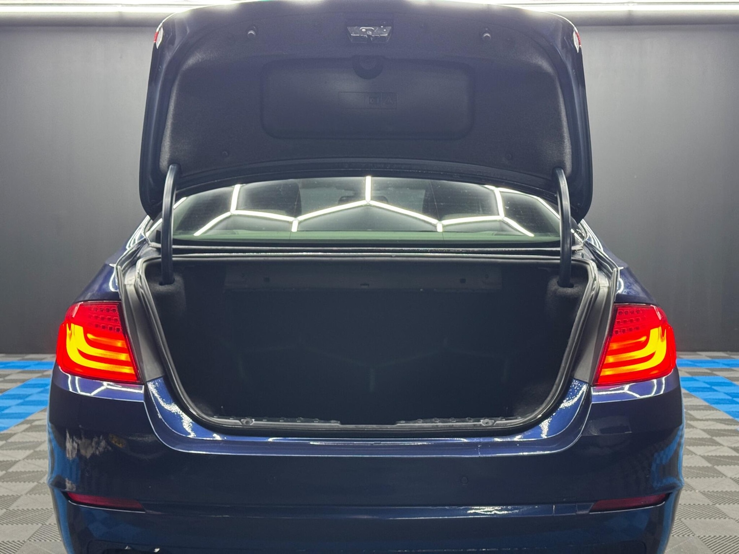 Used BMW 5 Series for sale - 77280017: Photo 38