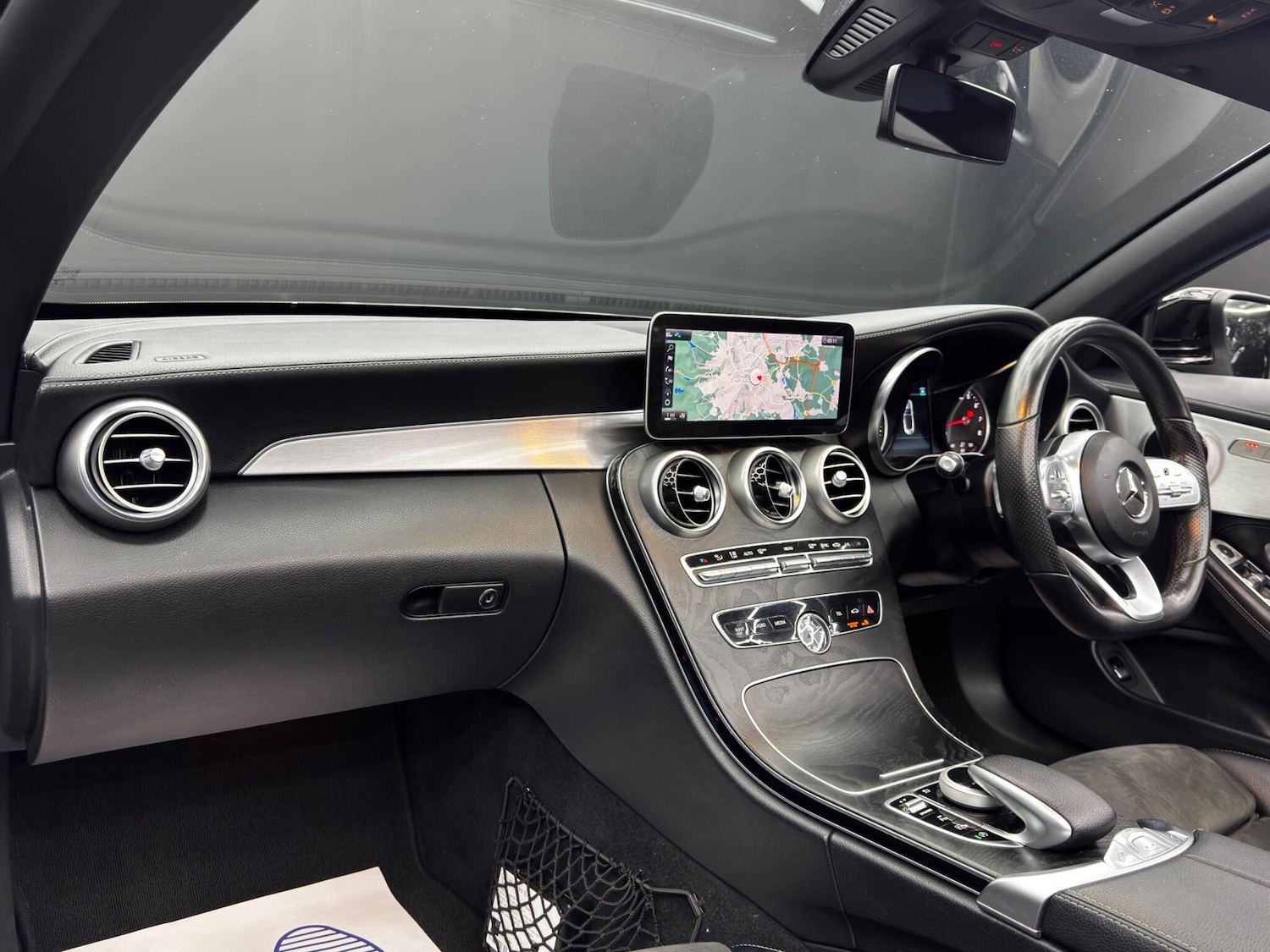 Used Mercedes-Benz C Class 2019 for sale - 76361199: Photo 11