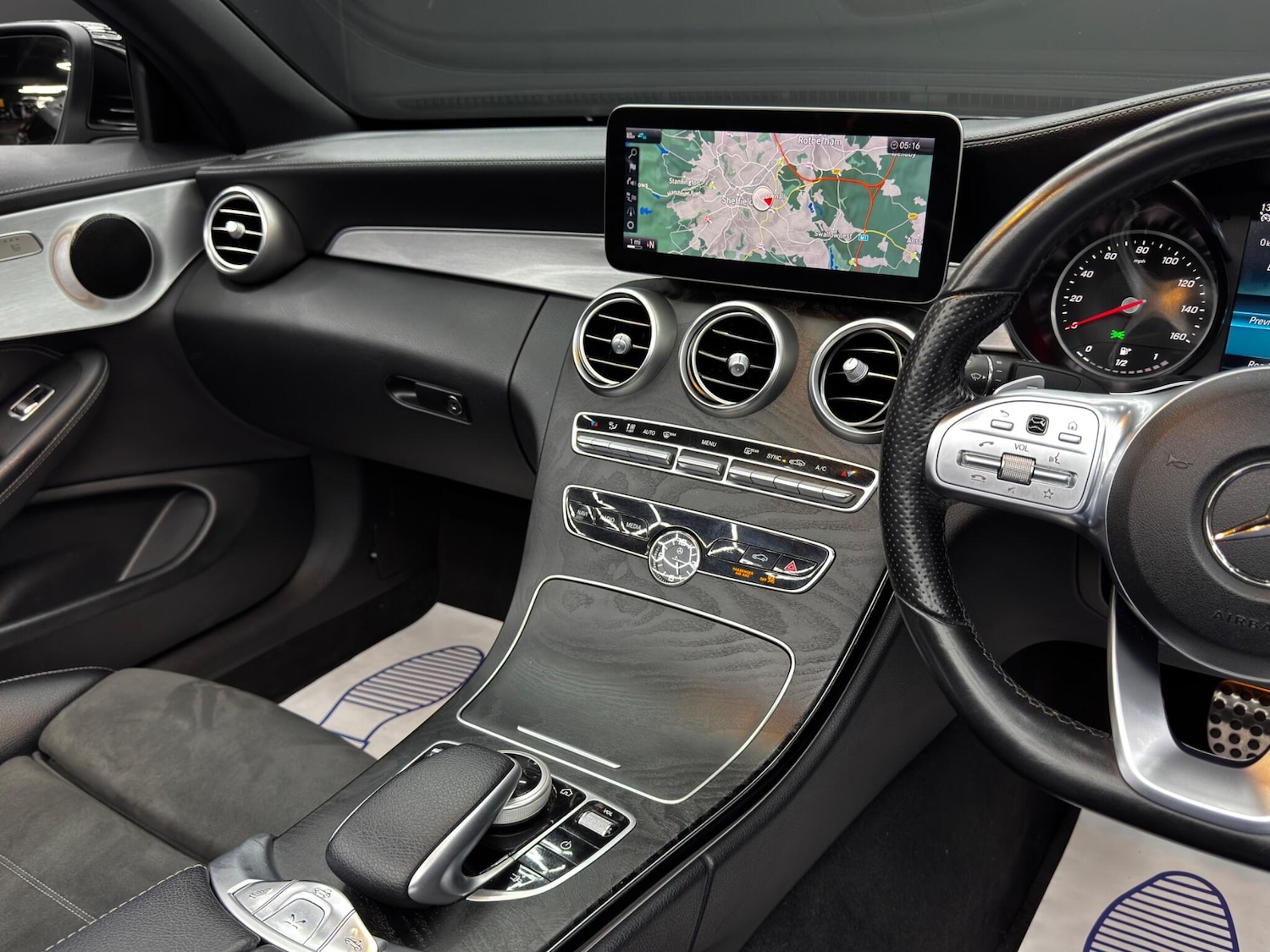 Used Mercedes-Benz C Class 2019 for sale - 76361199: Photo 21