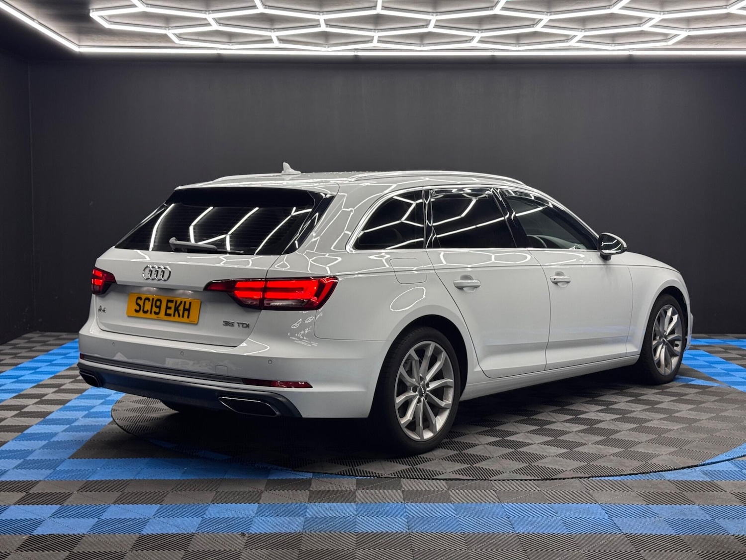 Used Audi A4 Avant for sale - 76728105: Photo 5