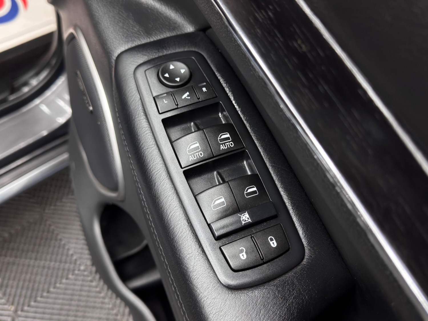 Used Jeep Grand Cherokee 2018 for sale - 76409292: Photo 39