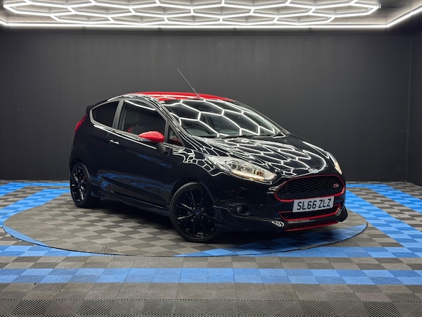 Used Ford Fiesta 2016 for sale - 76099153: Photo 1