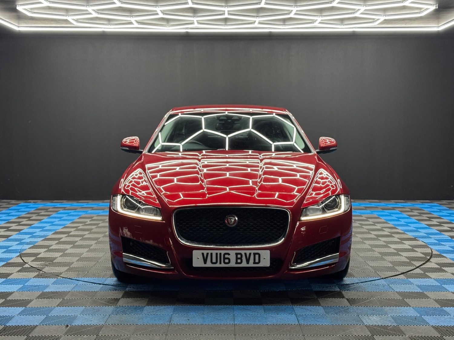 Used Jaguar XF for sale - 77484260: Photo 2