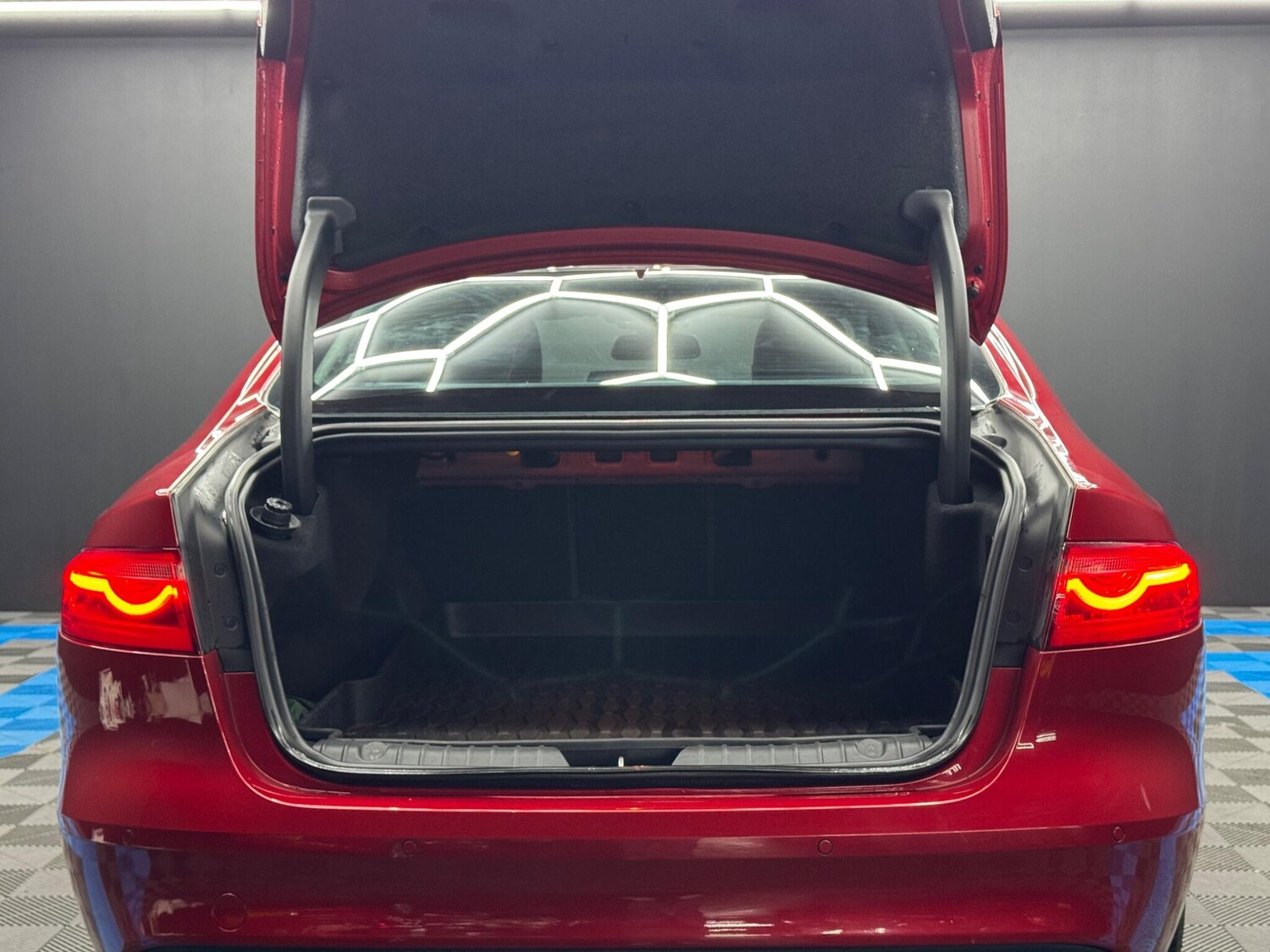 Used Jaguar XF for sale - 77484260: Photo 38