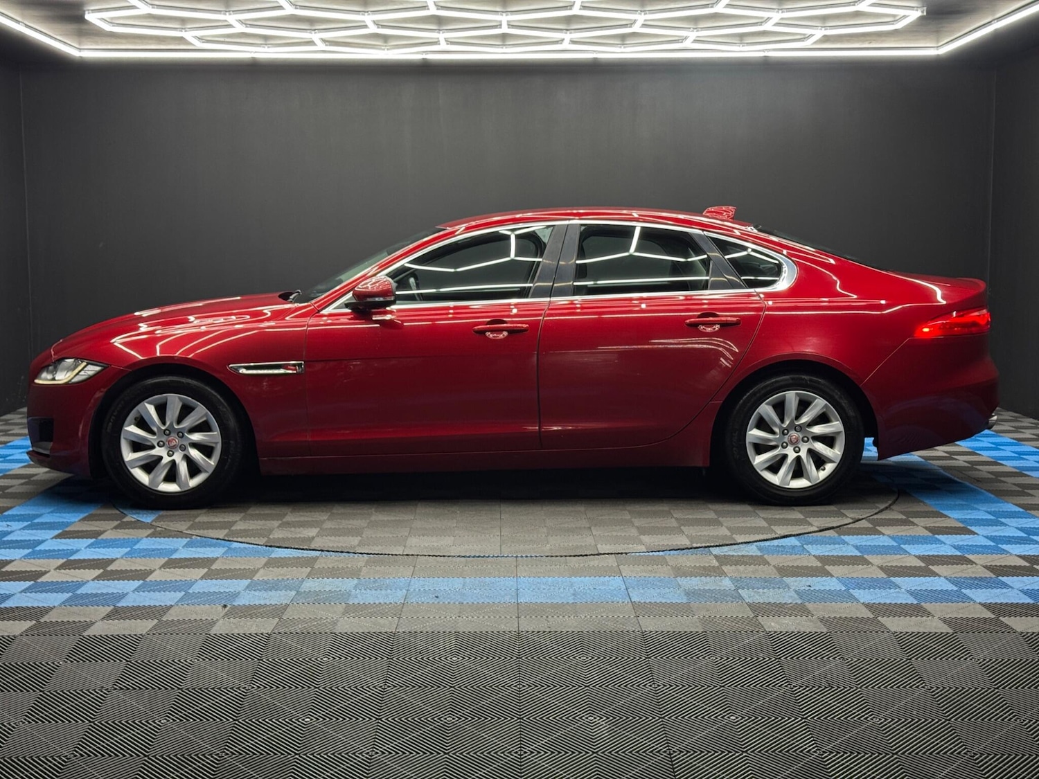Used Jaguar XF for sale - 77484260: Photo 8