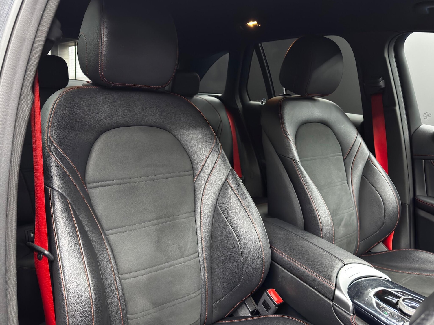 Used Mercedes-Benz GLC 2019 for sale - 76700637: Photo 12