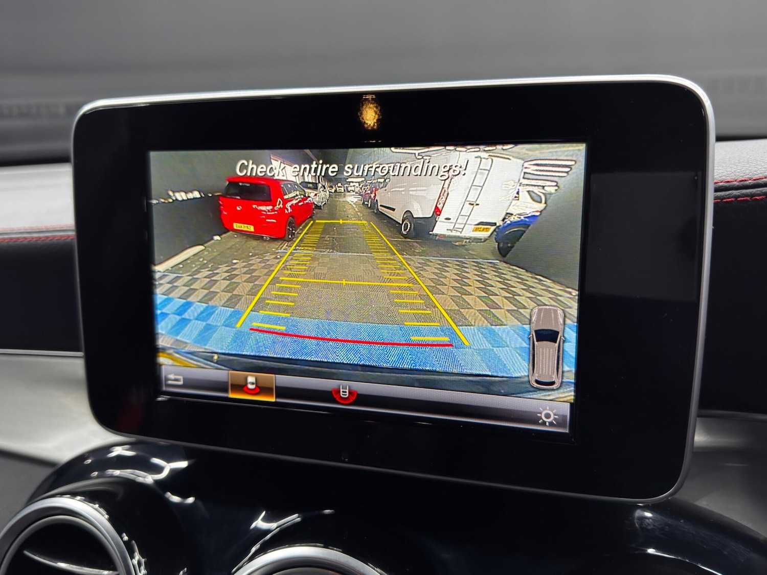 Used Mercedes-Benz GLC 2019 for sale - 76700637: Photo 33