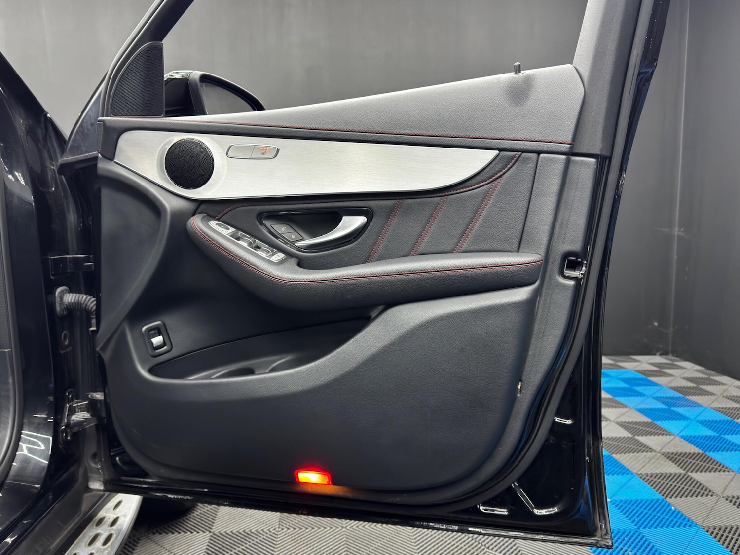 Used Mercedes-Benz GLC 2019 for sale - 76700637: Photo 36