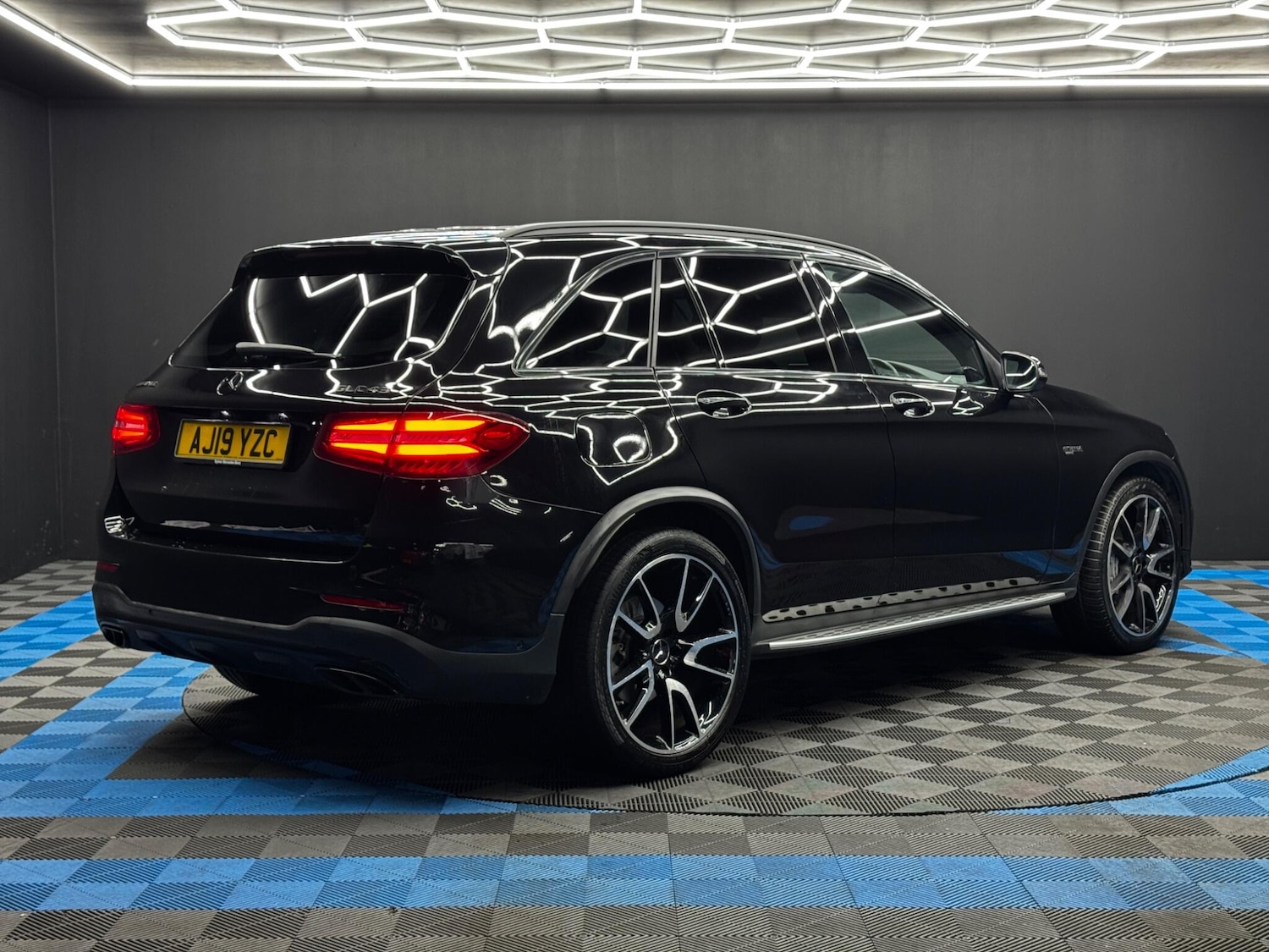 Used Mercedes-Benz GLC 2019 for sale - 76700637: Photo 5