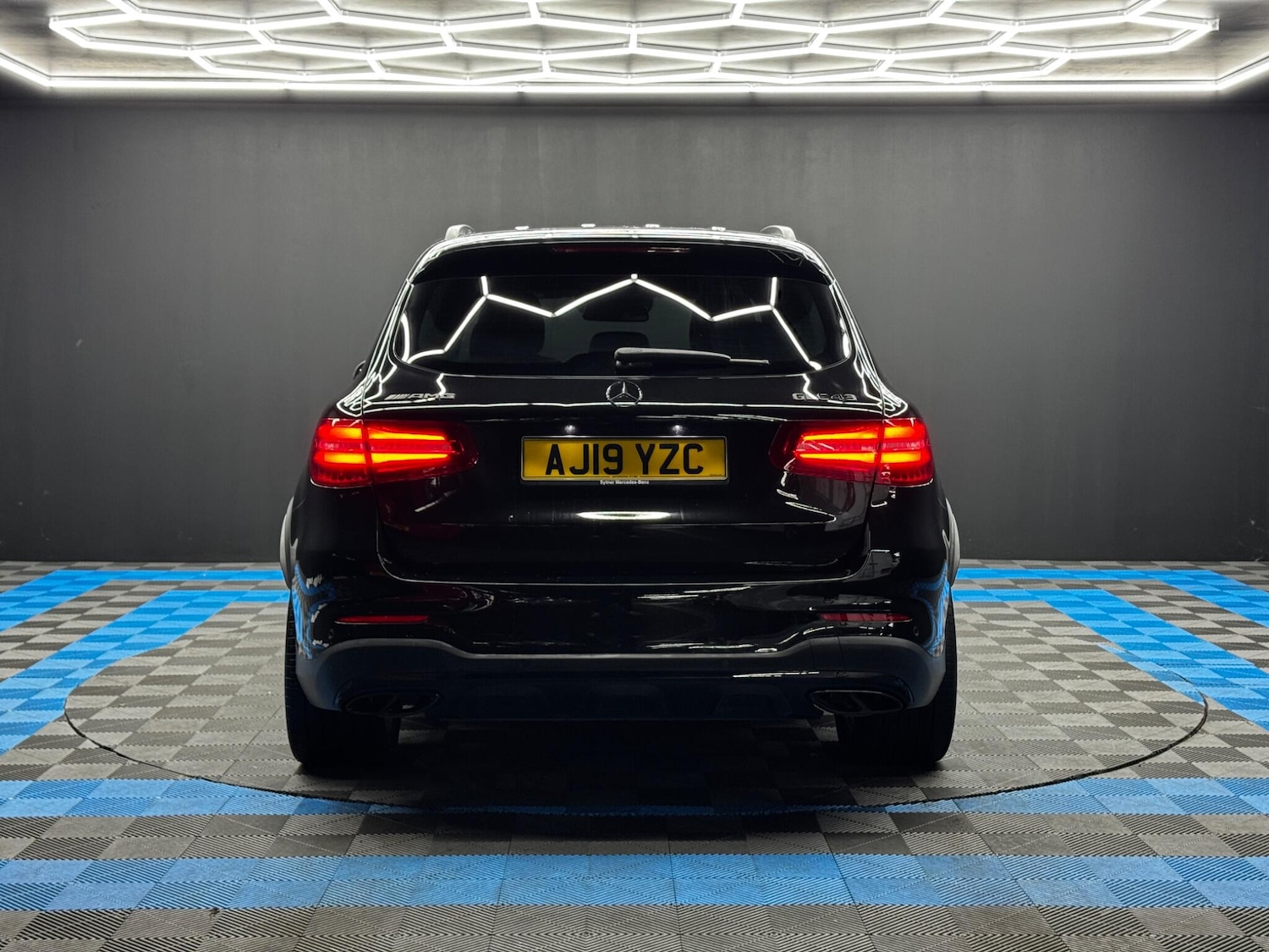 Used Mercedes-Benz GLC 2019 for sale - 76700637: Photo 6