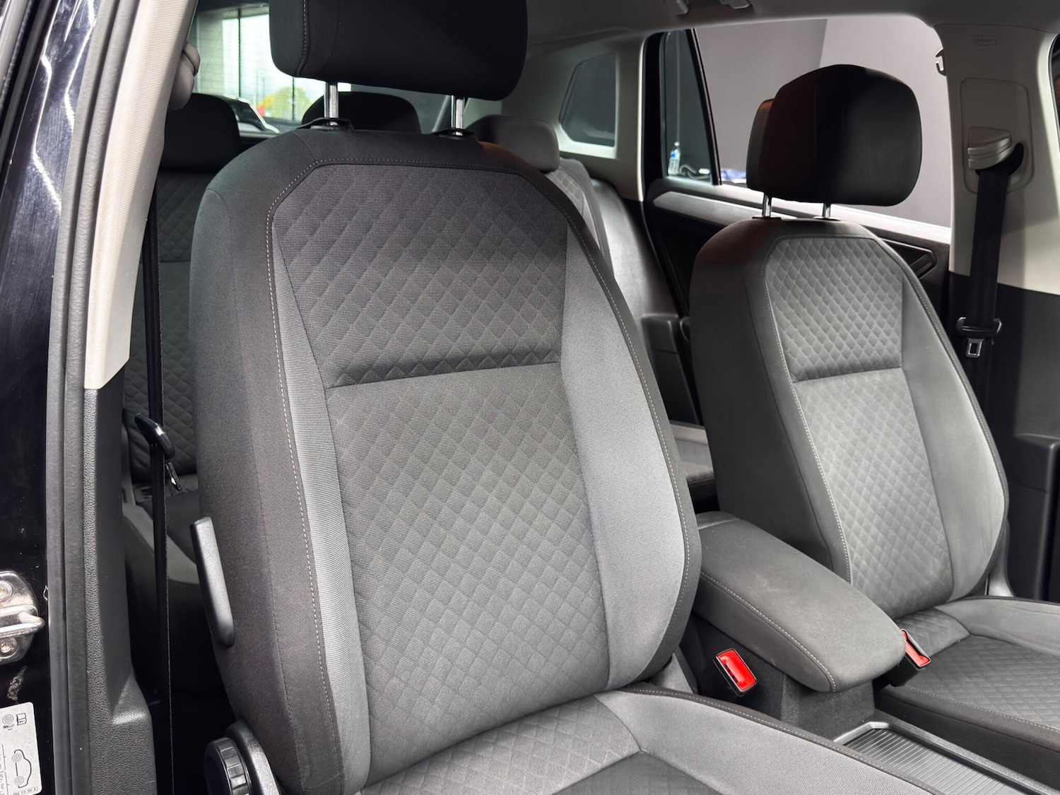 Used Volkswagen Tiguan 2019 for sale - 76456685: Photo 12