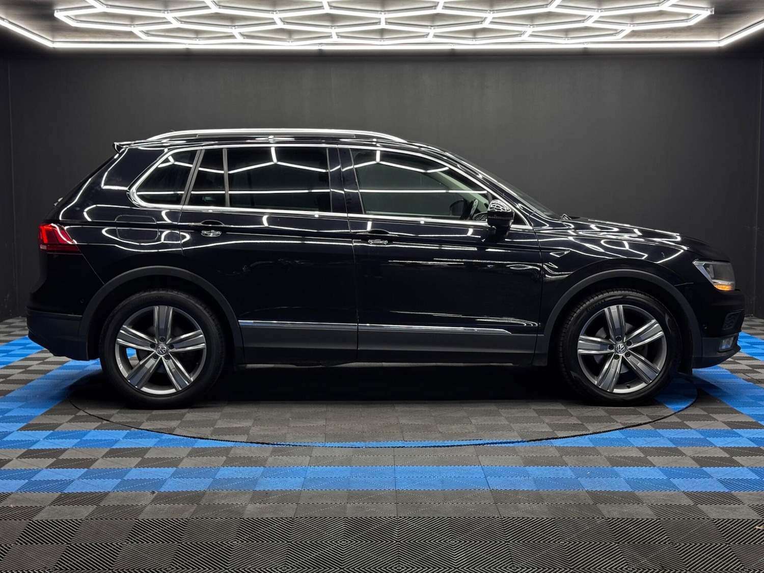 Used Volkswagen Tiguan 2019 for sale - 76456685: Photo 4