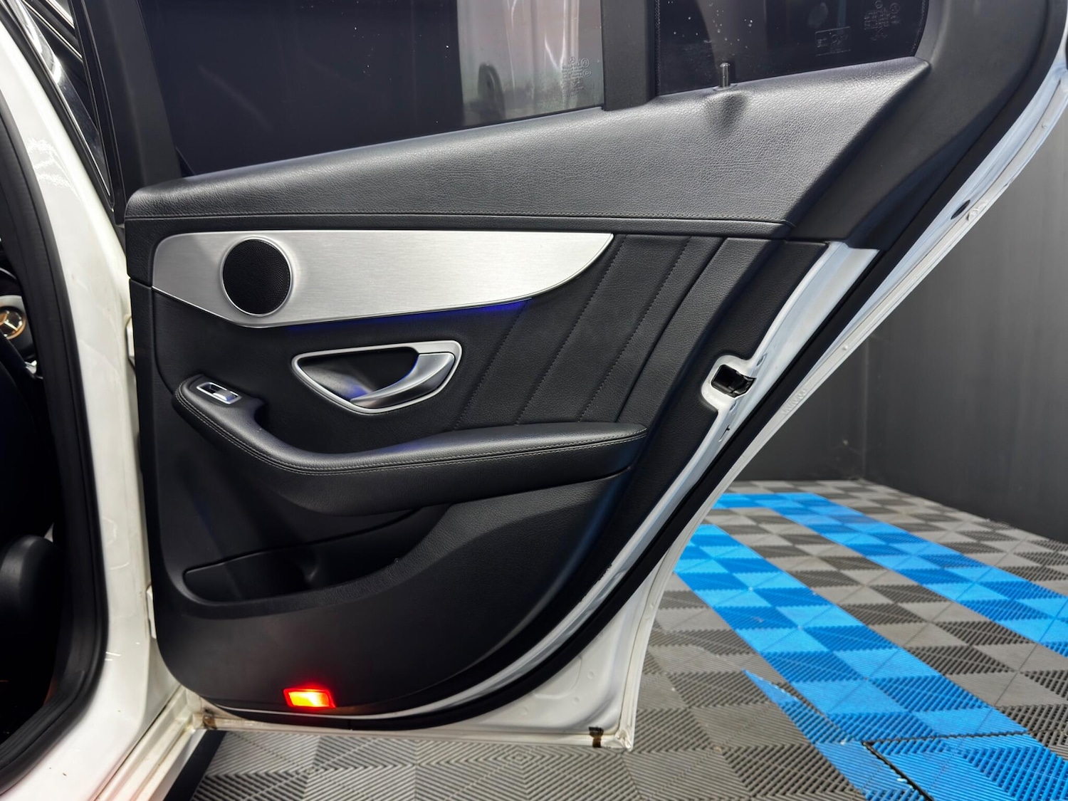 Used Mercedes-Benz C Class 2014 for sale - 76399303: Photo 41