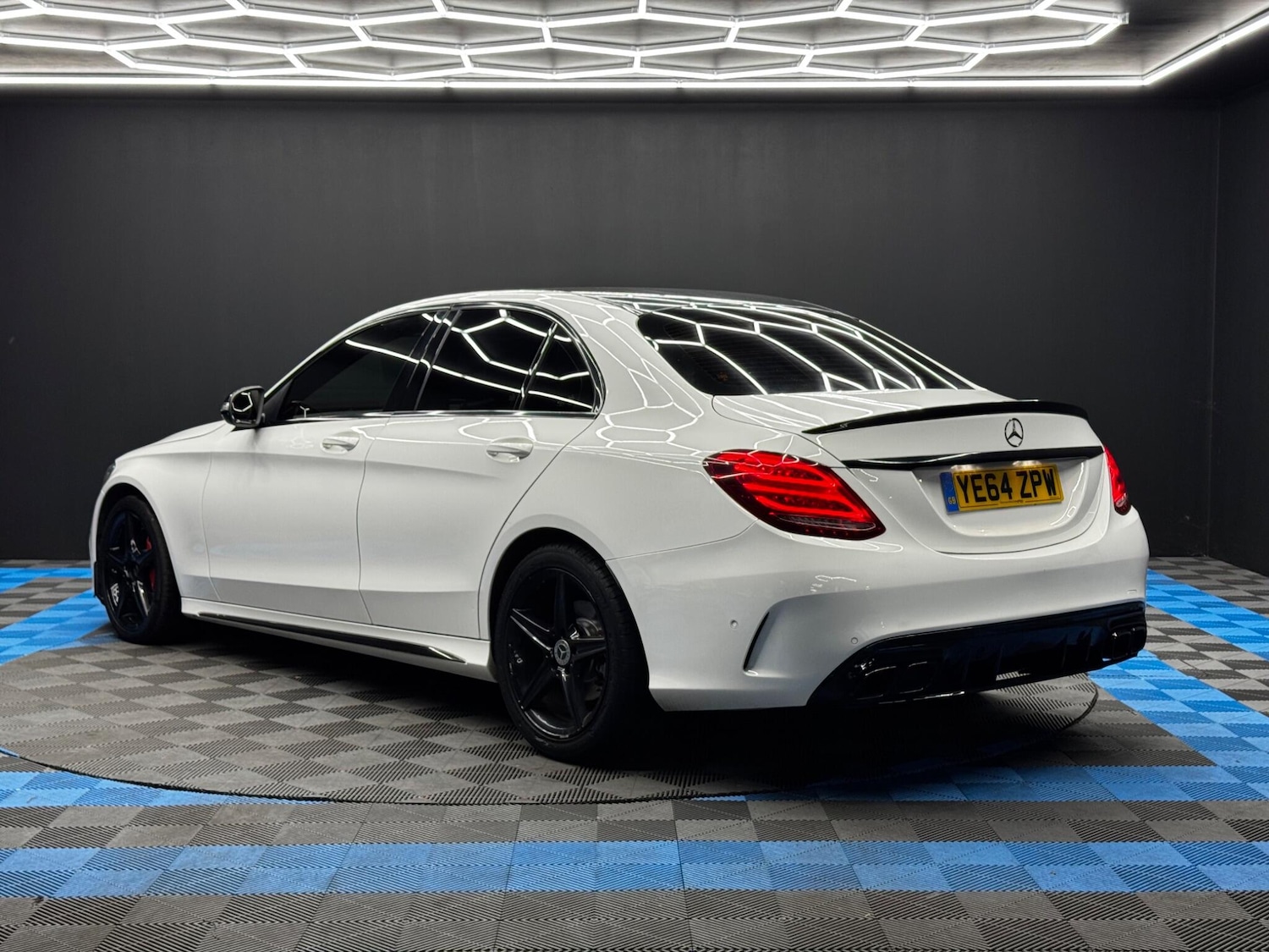 Used Mercedes-Benz C Class 2014 for sale - 76399303: Photo 7