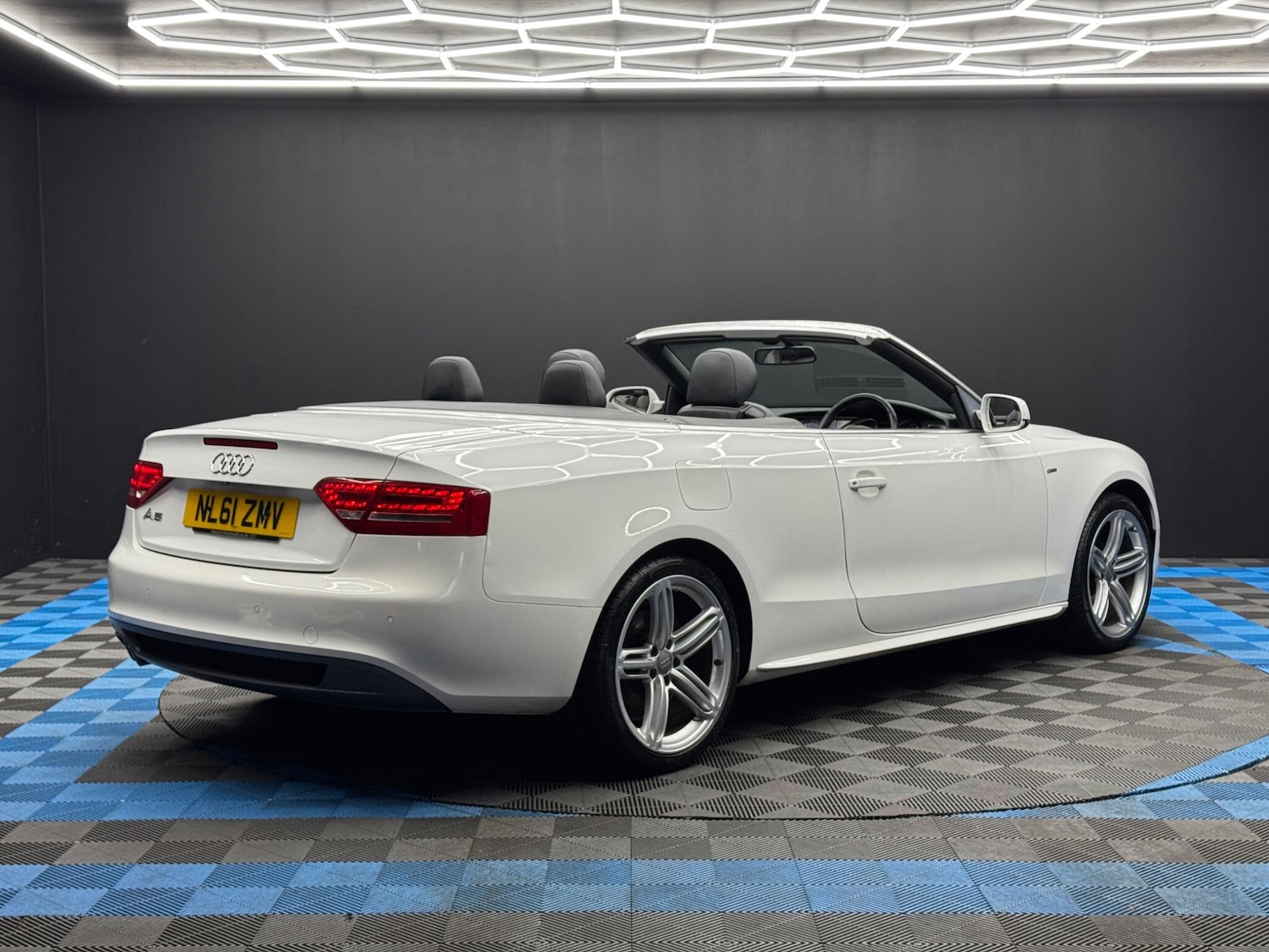 Used Audi A5 2011 for sale - 77376231: Photo 5