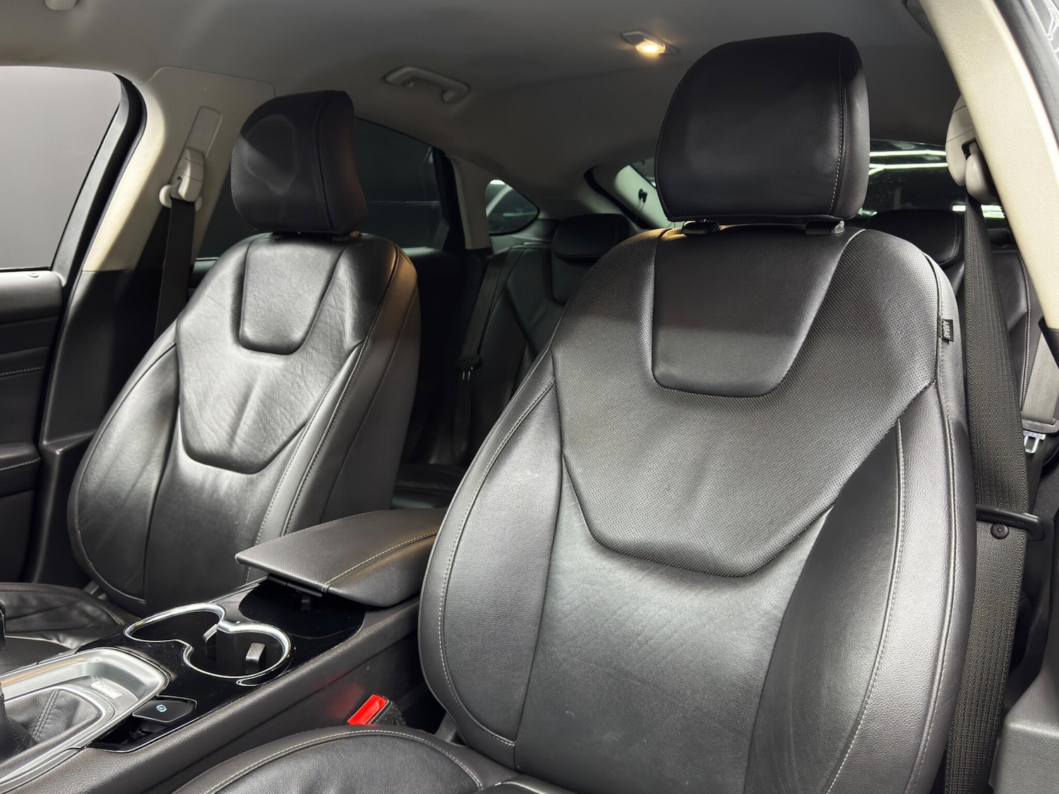 Used Ford Mondeo 2017 for sale - 78086369: Photo 14