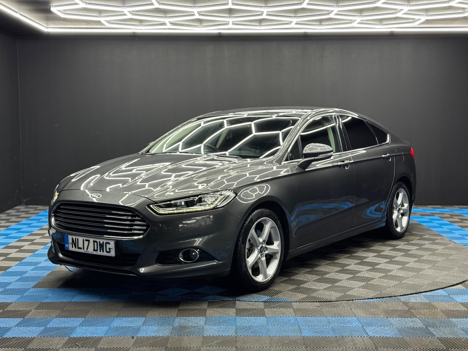 Used Ford Mondeo 2017 for sale - 78086369: Photo 3