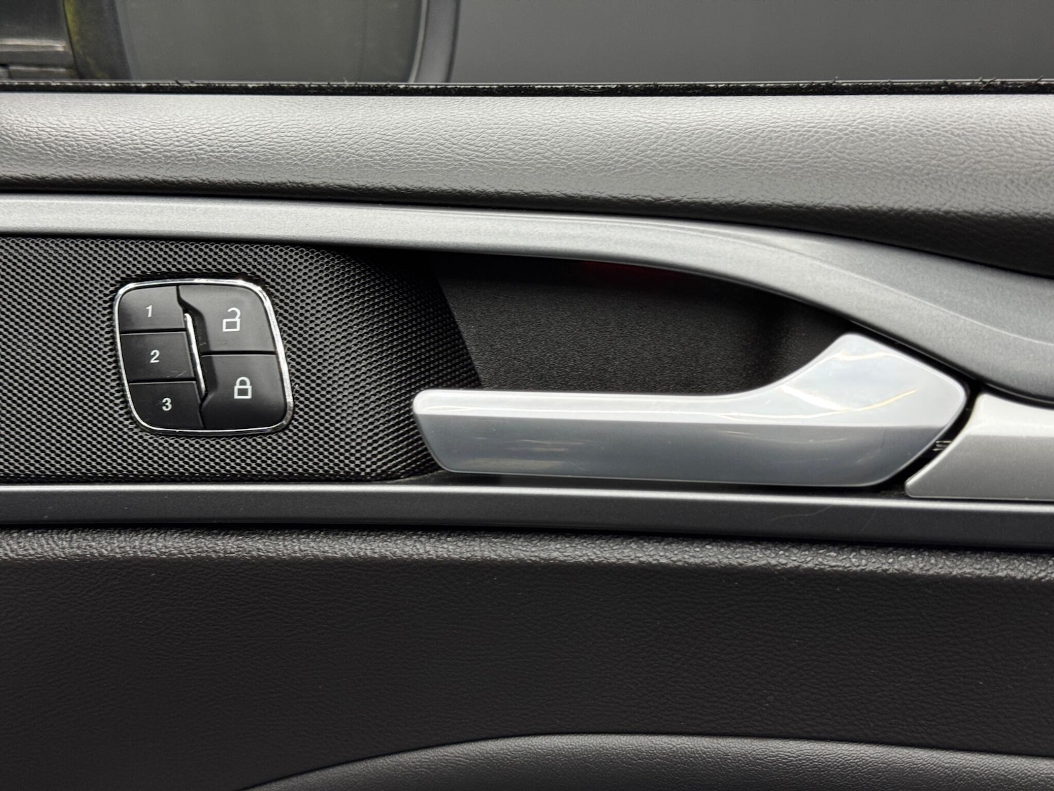 Used Ford Mondeo 2017 for sale - 78086369: Photo 41