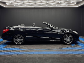 Used Mercedes-Benz E Class for sale - 76326532: Photo 4