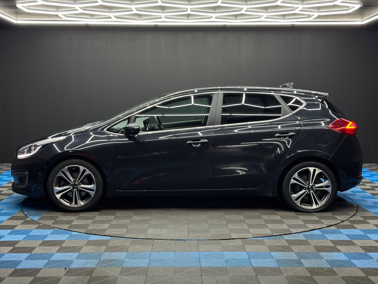 Used Kia Ceed 2017 for sale - 77523665: Photo 8