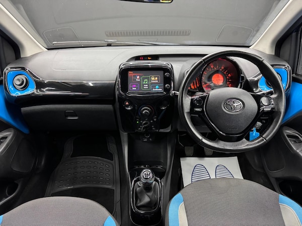 Used Toyota AYGO 2015 for sale - 75268899: Photo 10