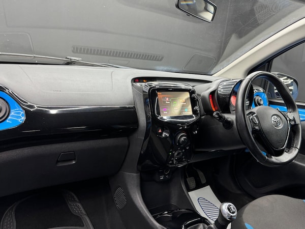Used Toyota AYGO 2015 for sale - 75268899: Photo 11