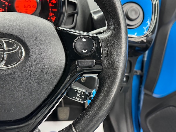 Used Toyota AYGO 2015 for sale - 75268899: Photo 21