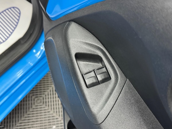 Used Toyota AYGO 2015 for sale - 75268899: Photo 34