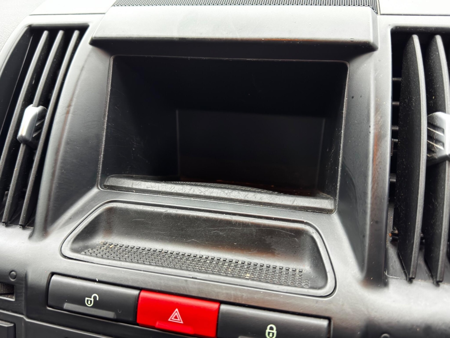 Used Land Rover Freelander 2012 for sale - 76993292: Photo 29