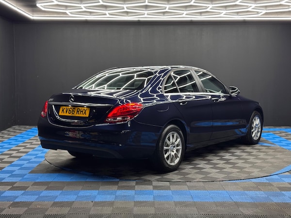 Used Mercedes-Benz C Class 2016 for sale - 76306853: Photo 5
