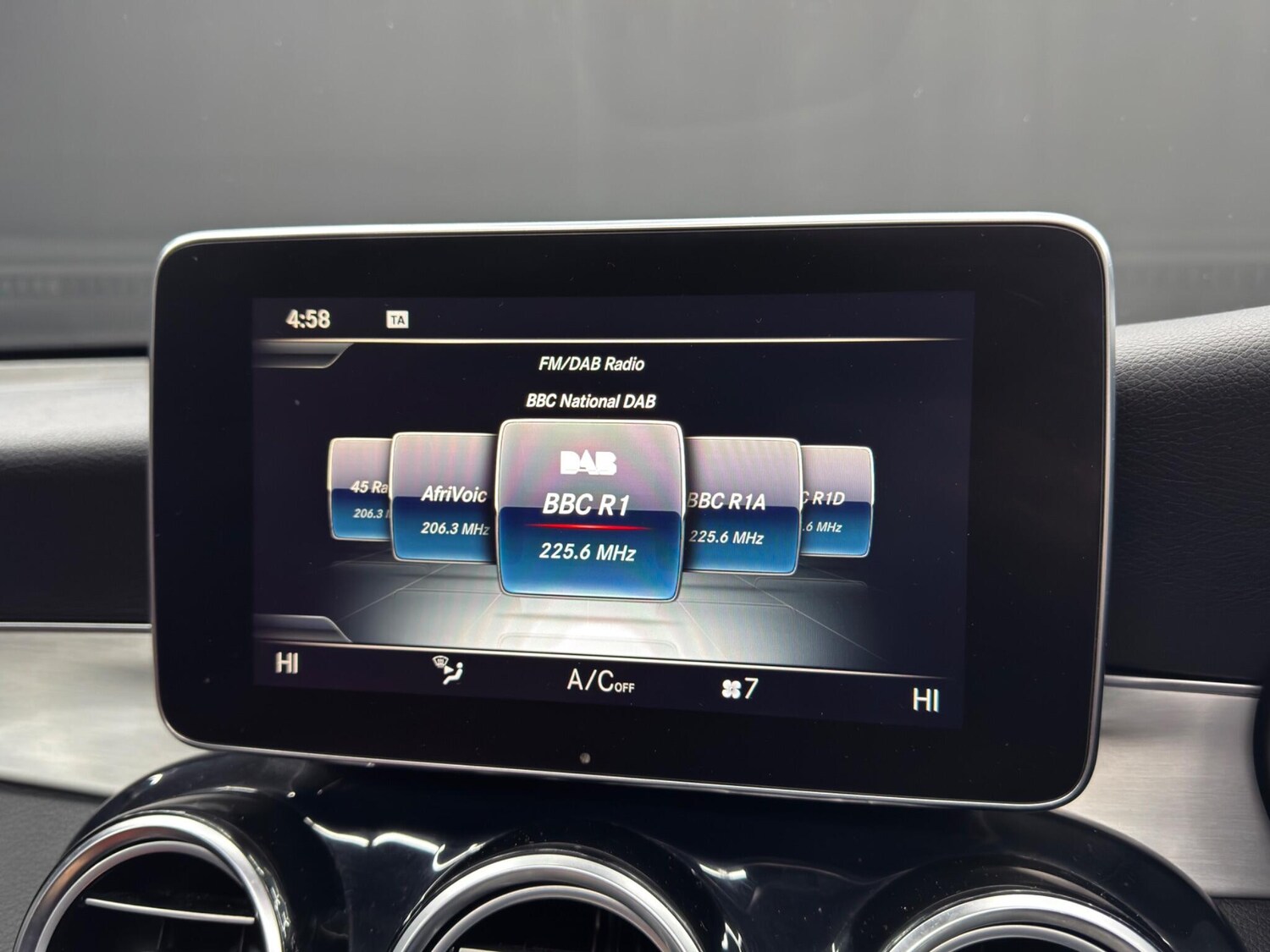 Used Mercedes-Benz GLC 2017 for sale - 78047197: Photo 27