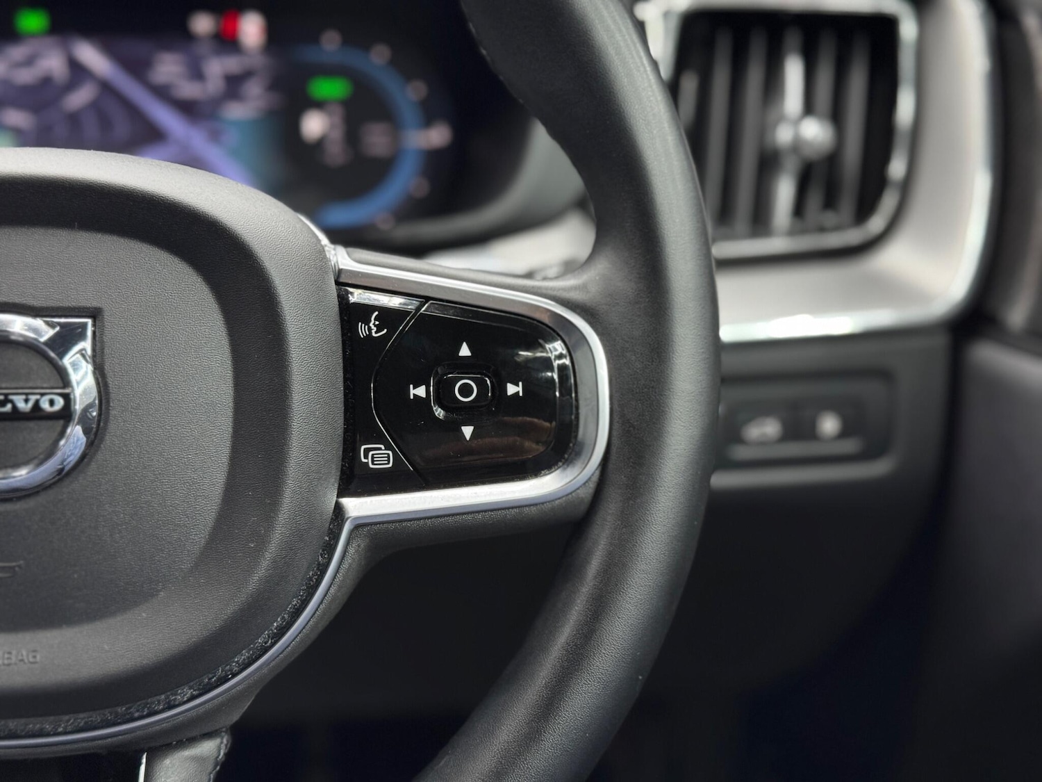 Used Volvo XC60 2021 for sale - 78170092: Photo 21