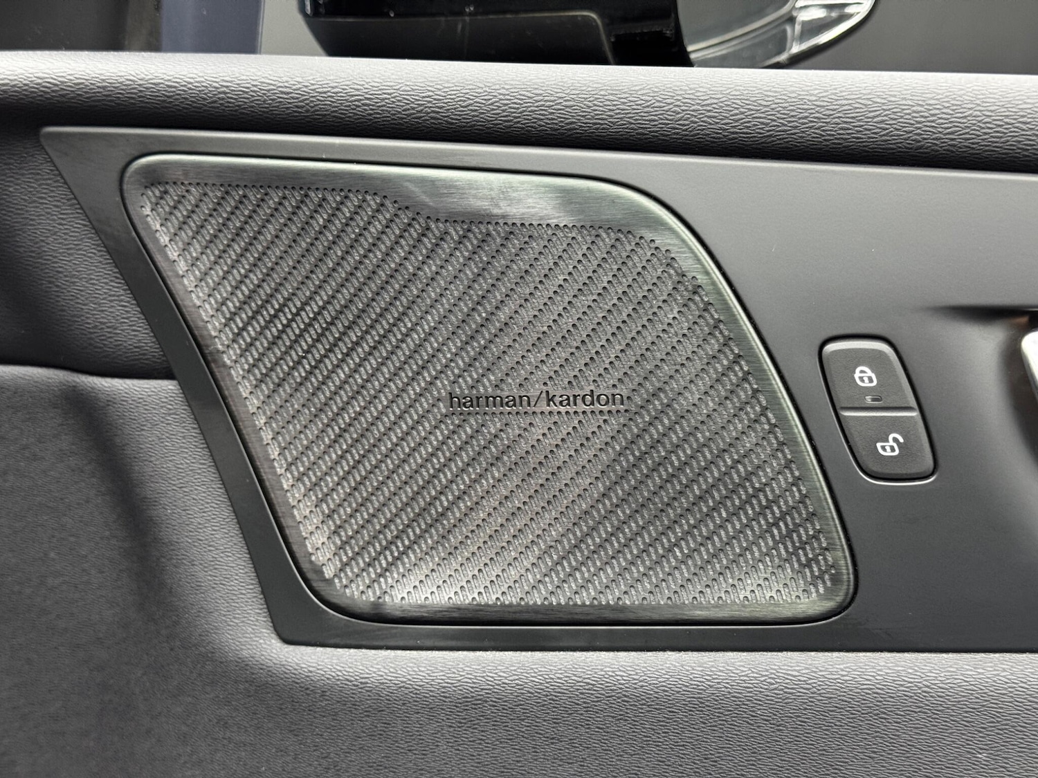 Used Volvo XC60 2021 for sale - 78170092: Photo 40