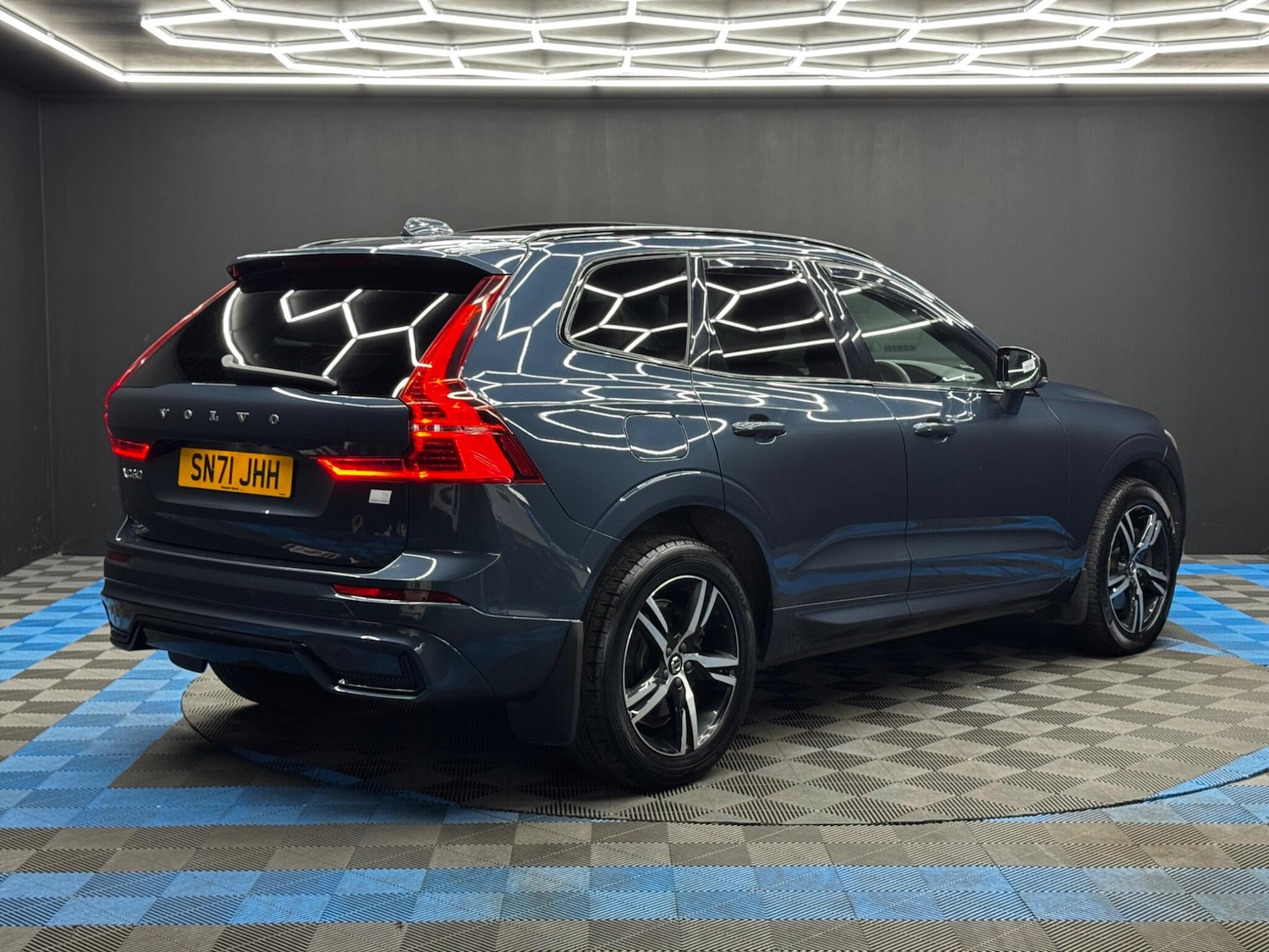 Used Volvo XC60 2021 for sale - 78170092: Photo 5