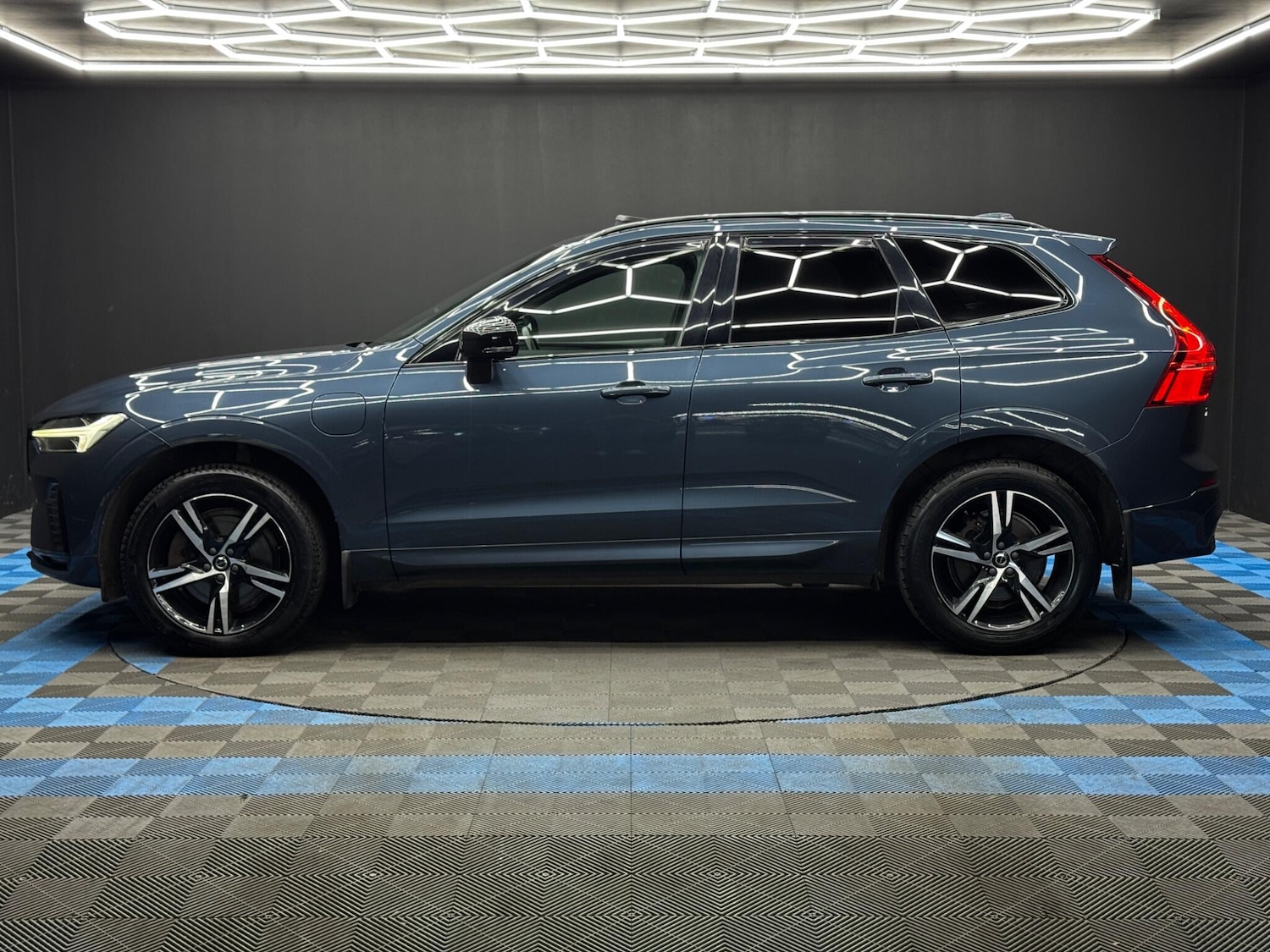 Used Volvo XC60 2021 for sale - 78170092: Photo 8