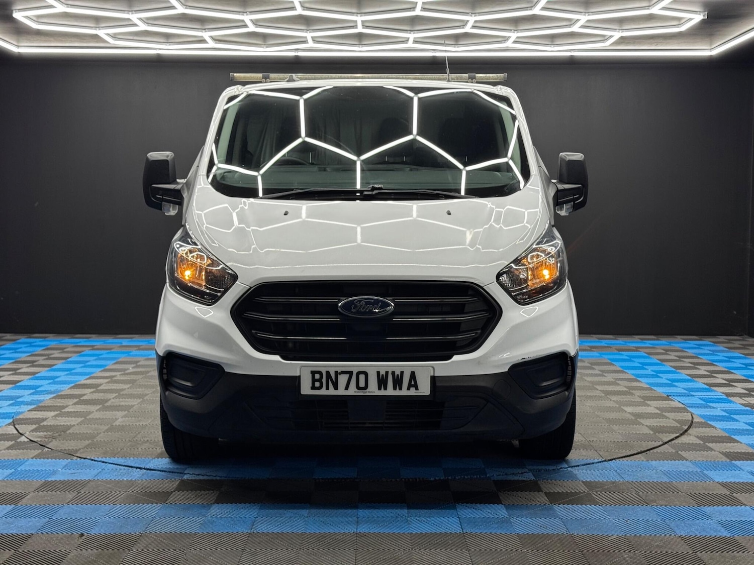 Used Ford Transit Custom 2020 for sale - 76399062: Photo 2