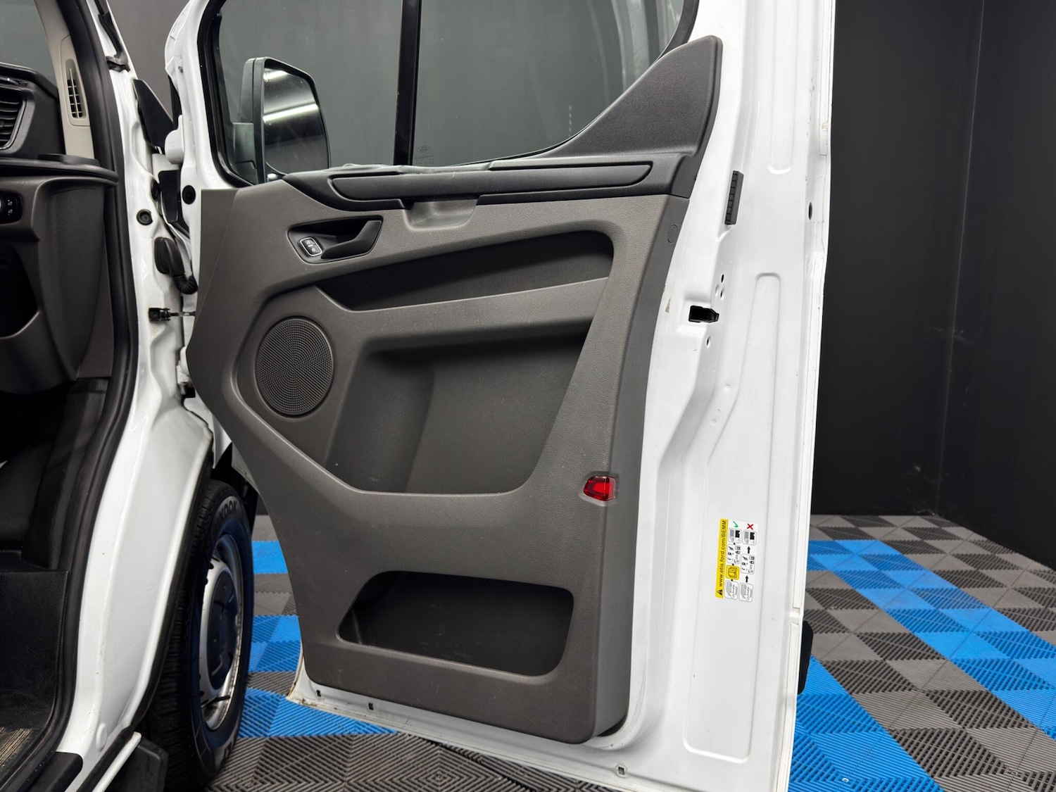 Used Ford Transit Custom 2020 for sale - 76399062: Photo 28