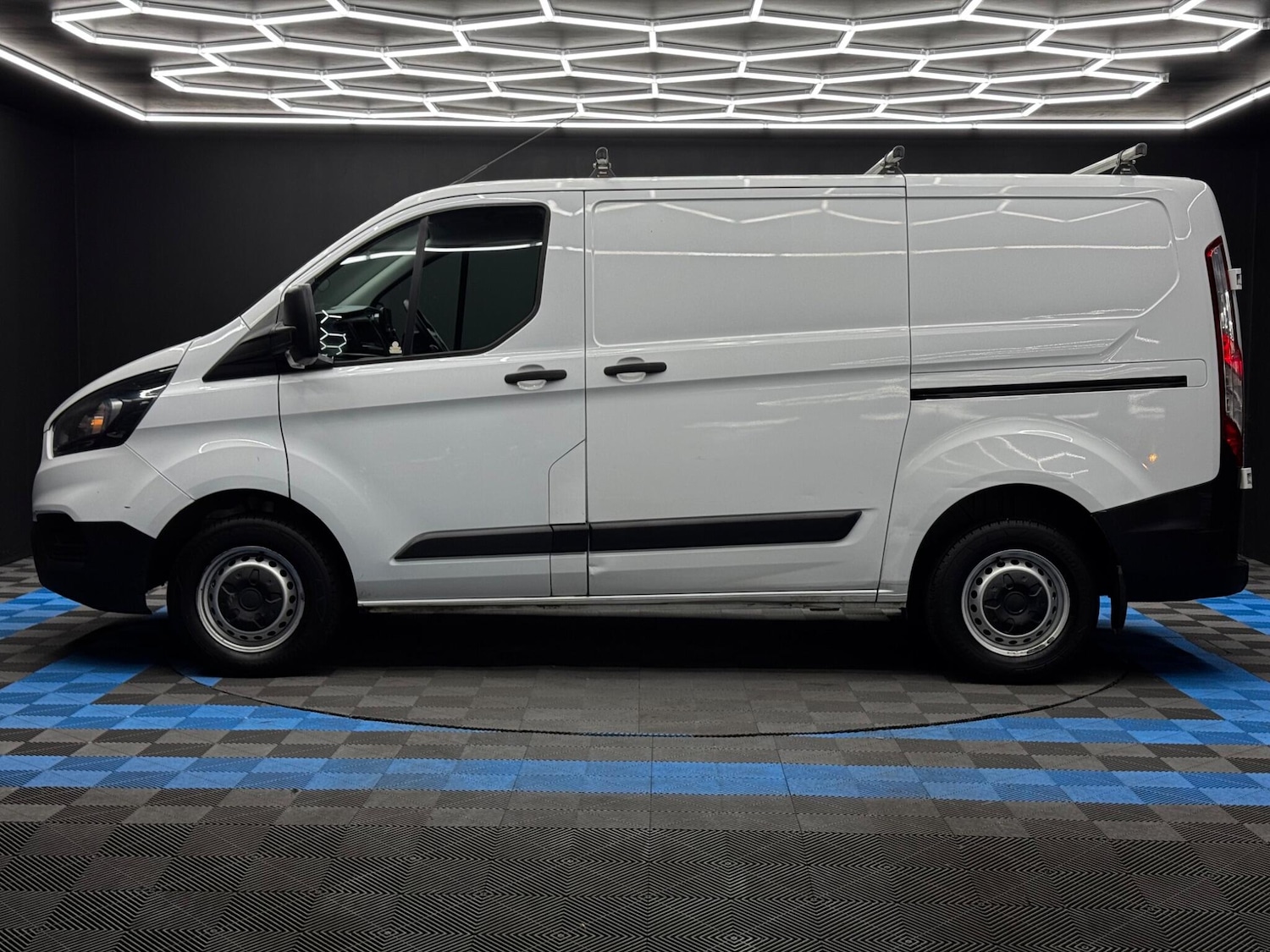 Used Ford Transit Custom 2020 for sale - 76399062: Photo 8