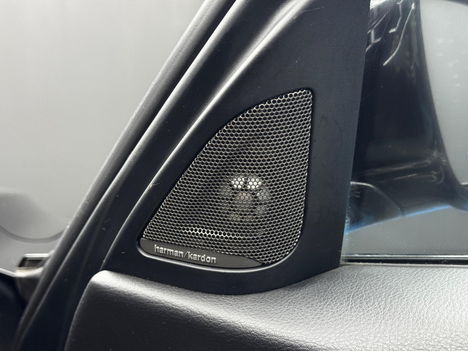 Used BMW 3 Series for sale - 77633580: Photo 43