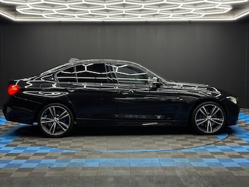 Used BMW 3 Series 2017 for sale - 77633580: Photo