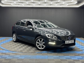 Used Volvo V60 2017 for sale - 75578678: Photo