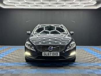 Used Volvo V60 2017 for sale - 75578678: Photo