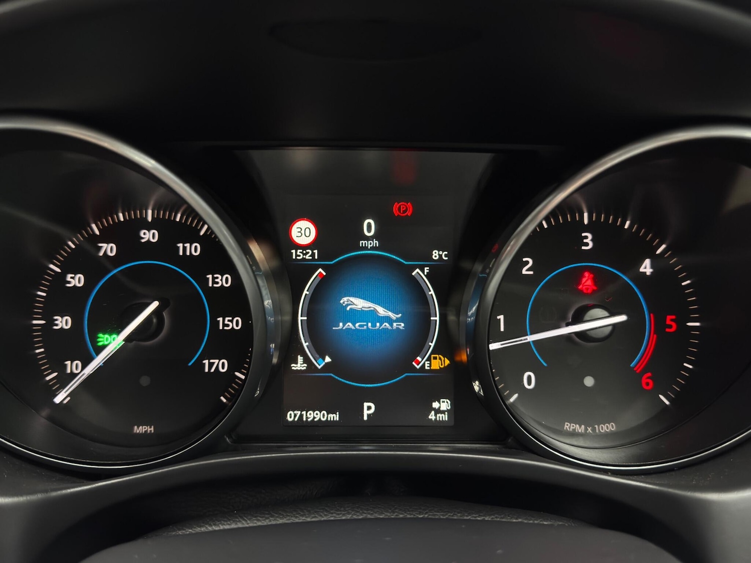 Used Jaguar XE 2017 for sale - 76997477: Photo 22