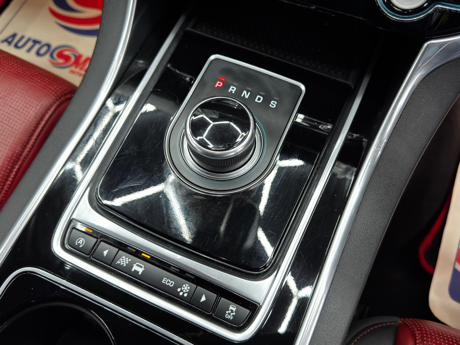 Used Jaguar XE 2017 for sale - 76997477: Photo 25