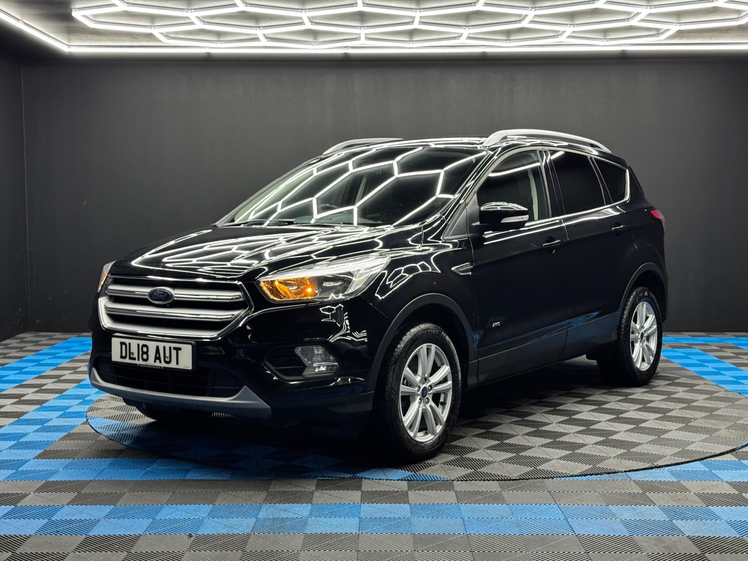 Used Ford Kuga 2018 for sale - 76743081: Photo 3