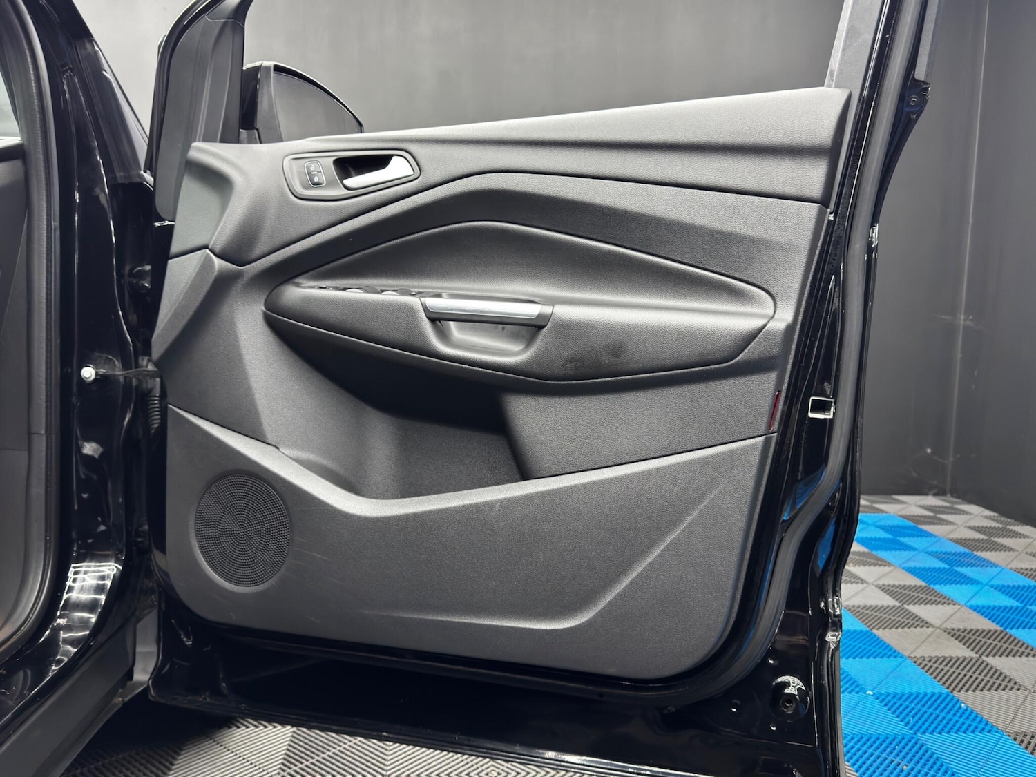 Used Ford Kuga 2018 for sale - 76743081: Photo 34